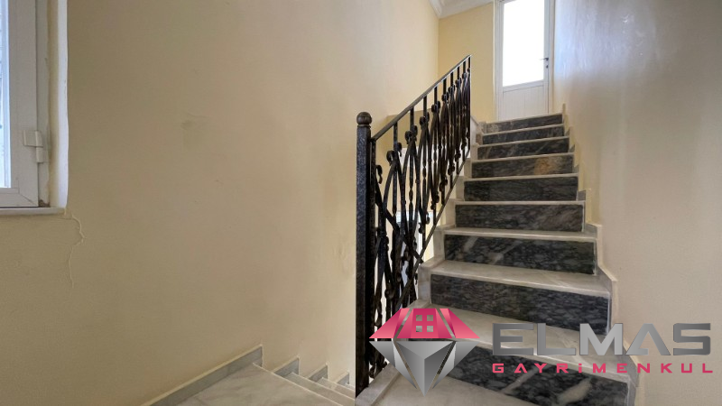 Elmas'tan Deniz Mah. 7/24 Güvenlikli Site İçerisinde Triblex