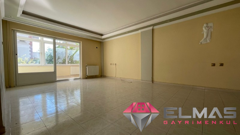 Elmas'tan Deniz Mah. 7/24 Güvenlikli Site İçerisinde Triblex