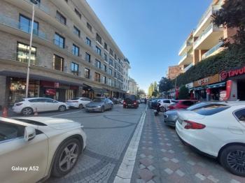 GÖKTÜRK BELEDİYE CADDESİ PRESTİJLİ SİTEDE SATILIK FIRSAT 1+1 DAİRE