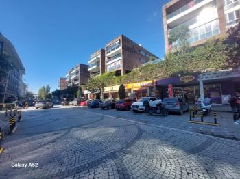 GÖKTÜRK BELEDİYE CADDESİ PRESTİJLİ SİTEDE SATILIK FIRSAT 1+1 DAİRE