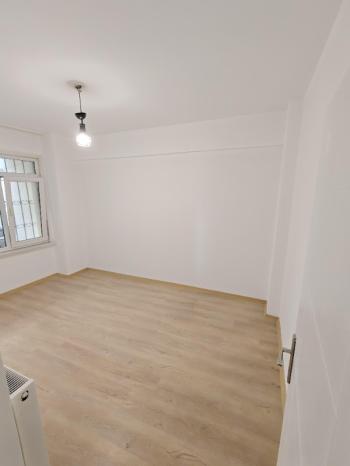 ÜSKÜDAR SELAMİALİ FISTIKAĞACINDA 3+1 SATILIK DAİRE