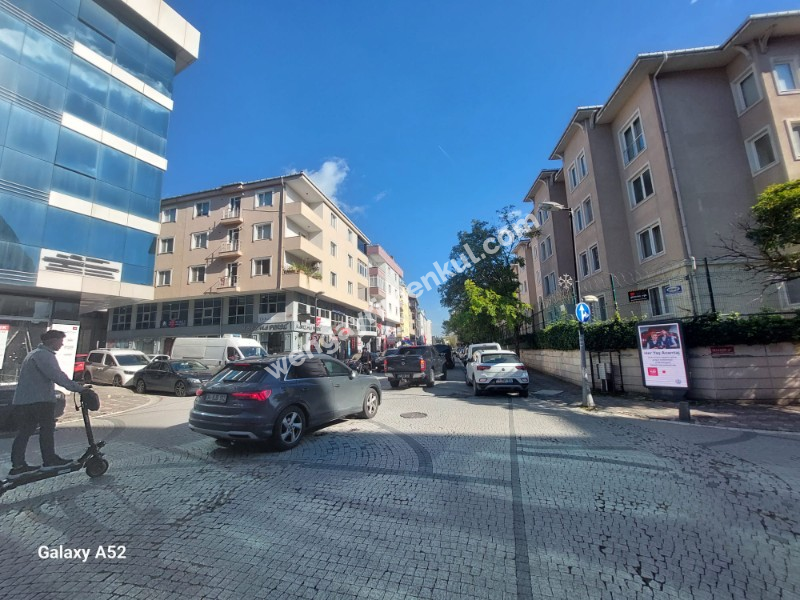 GÖKTÜRK BELEDİYE CADDESİ PRESTİJLİ SİTEDE SATILIK FIRSAT 1+1 DAİRE