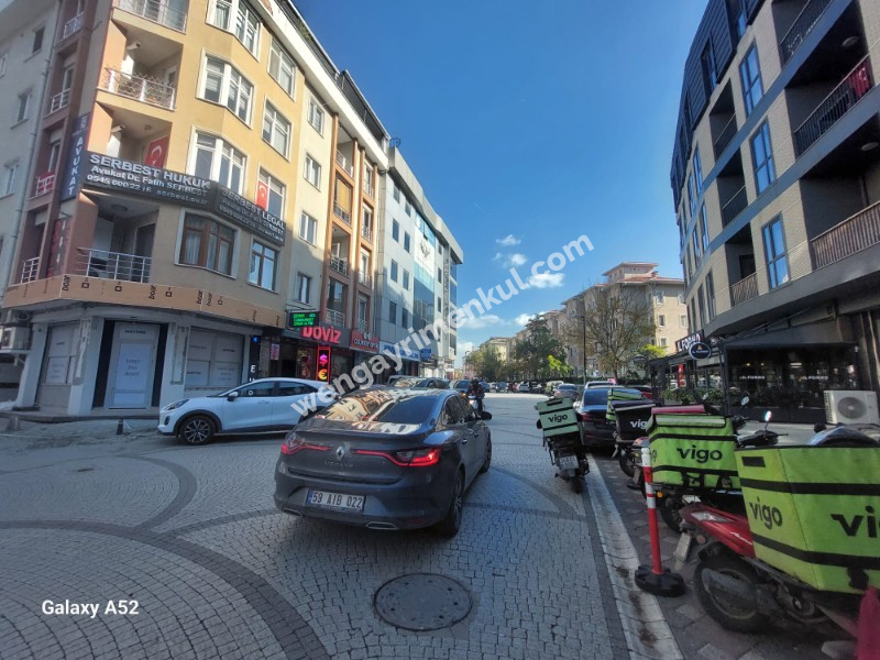 GÖKTÜRK BELEDİYE CADDESİ PRESTİJLİ SİTEDE SATILIK FIRSAT 1+1 DAİRE