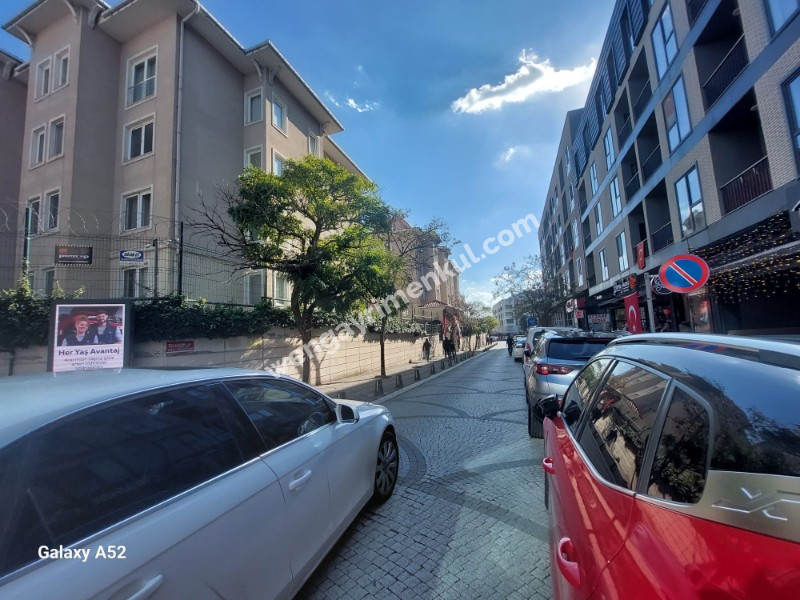 GÖKTÜRK BELEDİYE CADDESİ PRESTİJLİ SİTEDE SATILIK FIRSAT 1+1 DAİRE