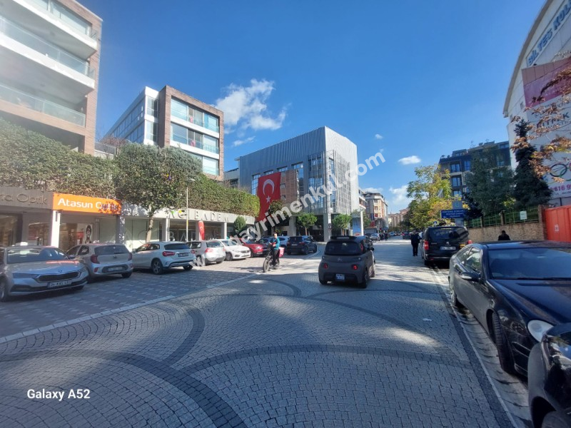 GÖKTÜRK BELEDİYE CADDESİ PRESTİJLİ SİTEDE SATILIK FIRSAT 1+1 DAİRE