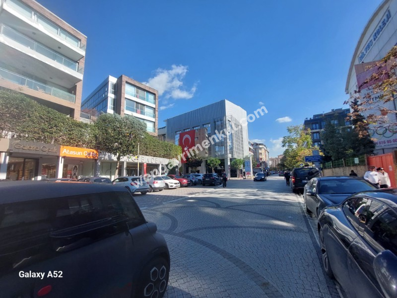 GÖKTÜRK BELEDİYE CADDESİ PRESTİJLİ SİTEDE SATILIK FIRSAT 1+1 DAİRE