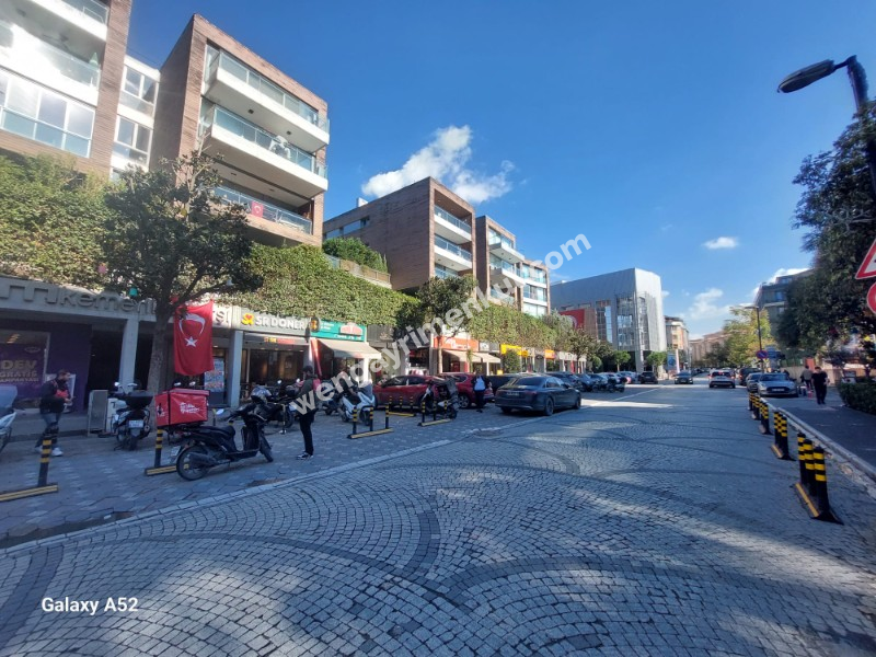 GÖKTÜRK BELEDİYE CADDESİ PRESTİJLİ SİTEDE SATILIK FIRSAT 1+1 DAİRE