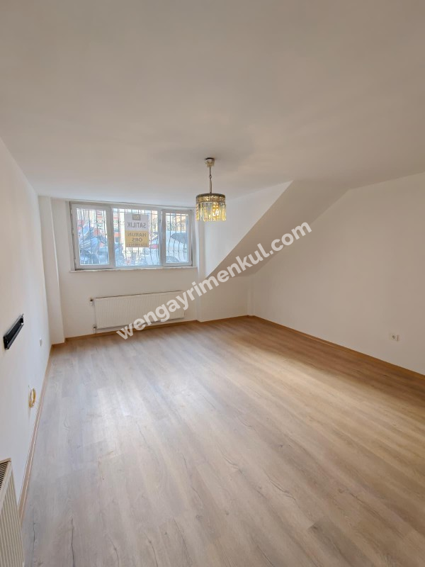ÜSKÜDAR SELAMİALİ FISTIKAĞACINDA 3+1 SATILIK DAİRE