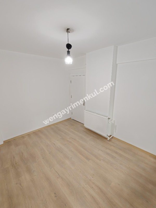 ÜSKÜDAR SELAMİALİ FISTIKAĞACINDA 3+1 SATILIK DAİRE