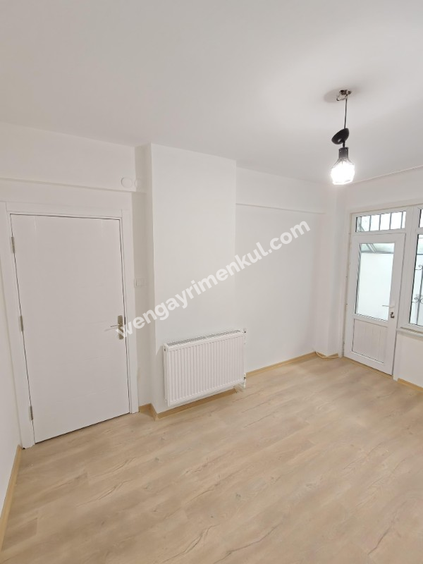 ÜSKÜDAR SELAMİALİ FISTIKAĞACINDA 3+1 SATILIK DAİRE