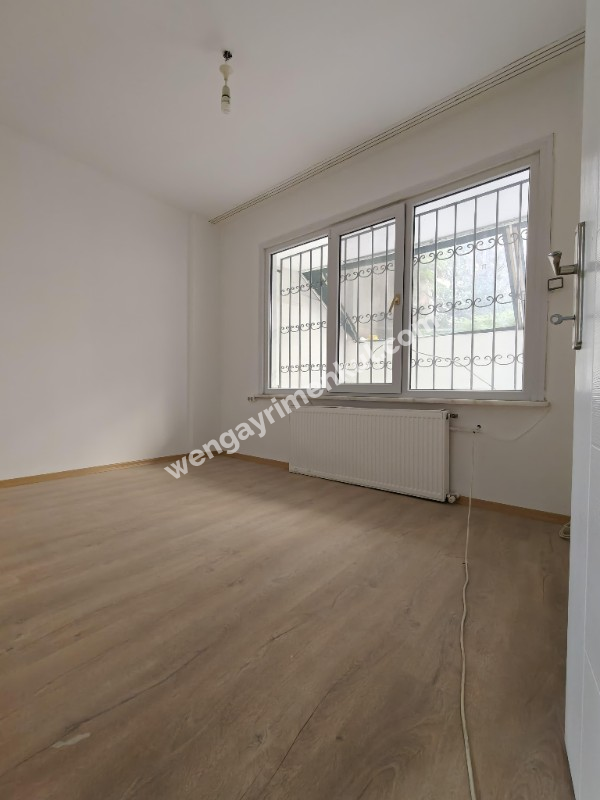 ÜSKÜDAR SELAMİALİ FISTIKAĞACINDA 3+1 SATILIK DAİRE