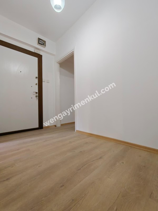 ÜSKÜDAR SELAMİALİ FISTIKAĞACINDA 3+1 SATILIK DAİRE