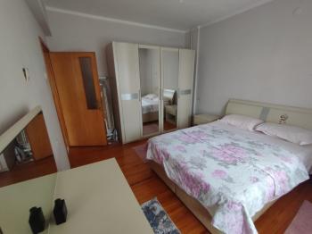 GÜVENAY - ÇORUM BUHARA ÖZEL HASTANE ARKASI EŞYALI 3+1 KİRALIK DAİRE