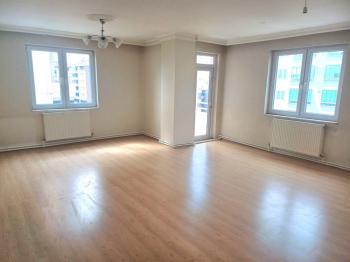 GÜVENAY - ÇORUM KALE  BAHABEY CADDESİ ÜZERİ  3+1 KİRALIK  DAİRE