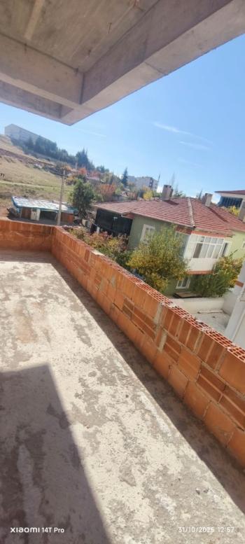 GÜVENAY - ÇORUM GÜLABİBEY KAPAKLI 3.CADDESİ ÜZERİ 2+1 SATILIK DAİRE