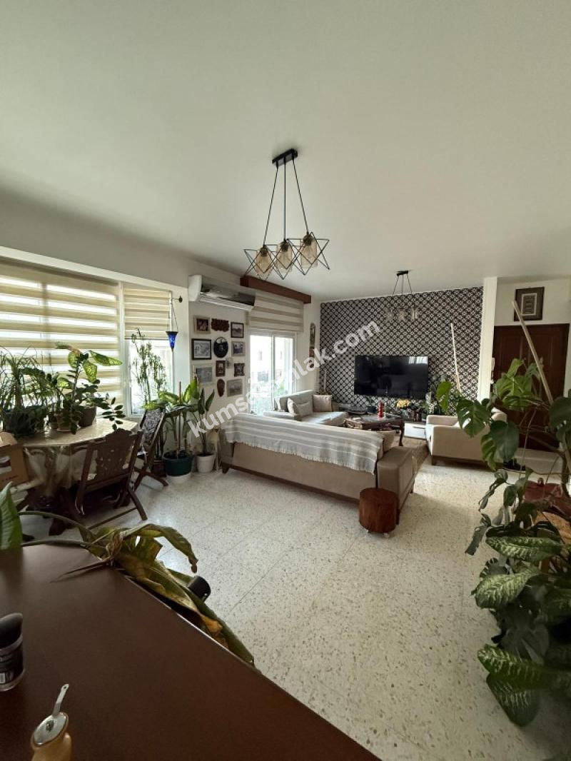 GÖNYELİ' DE TÜRK MALI 3+1 DAİRE 