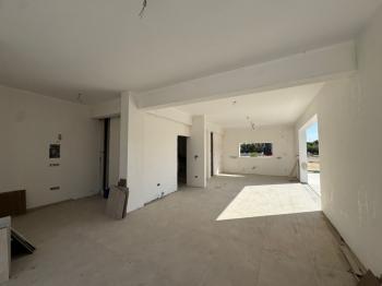 Lefkoşa Metehan Kermiya Bölgesinde Satılık İkiz 3+1 Villa