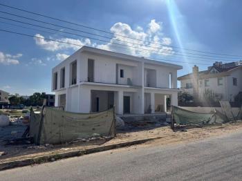 Lefkoşa Metehan Kermiya Bölgesinde Satılık İkiz 3+1 Villa