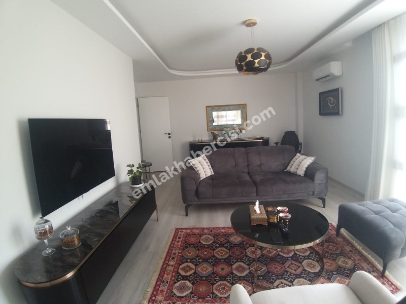 EMLAK HABERCİSİ 'NDEN MUDANYA BURGAZ MAH.'DE PARK LEVENT'TE SATILIK ARA KAT 100 M2 LÜKS 2+1 DAİRE