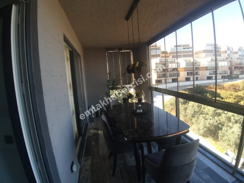 EMLAK HABERCİSİ 'NDEN MUDANYA BURGAZ MAH.'DE PARK LEVENT'TE SATILIK ARA KAT 100 M2 LÜKS 2+1 DAİRE