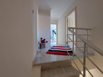 Na prodaju dvoetažni stan 4+1 (penthaus)!