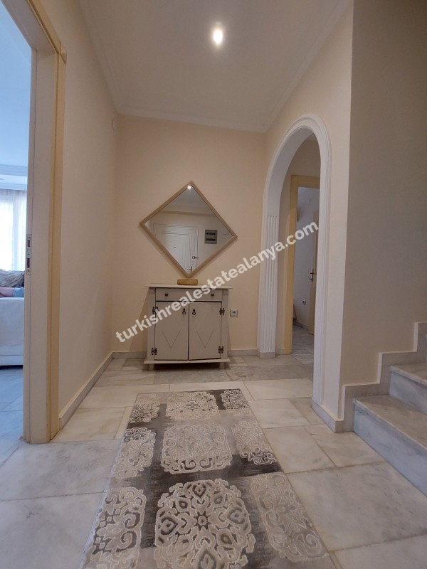 Na prodaju dvoetažni stan 4+1 (penthaus)!