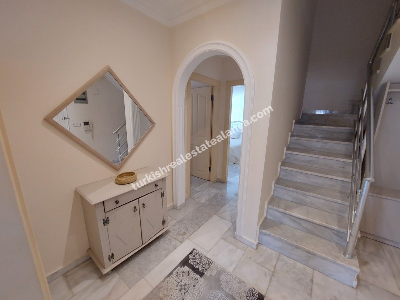 Na prodaju dvoetažni stan 4+1 (penthaus)!