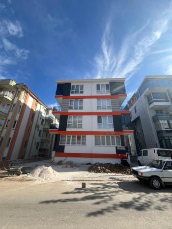 AFYON ÜÇOK EMLAKTAN DERVİŞPAŞA MAH SATILIK 2+1 SIFIR LÜX EŞYALI 1 KAT DAİRE