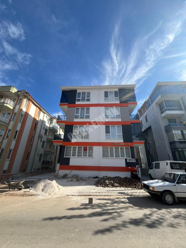 AFYON ÜÇOK EMLAKTAN DERVİŞPAŞA MAH SATILIK 2+1 SIFIR LÜX EŞYALI 1 KAT DAİRE
