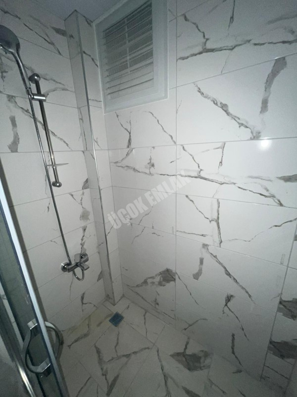 AFYON ÜÇOK EMLAKTAN DERVİŞPAŞA MAH SATILIK 2+1 SIFIR LÜX EŞYALI 1 KAT DAİRE