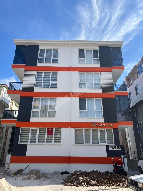 AFYON ÜÇOK EMLAKTAN DERVİŞPAŞA MAH SATILIK 2+1 SIFIR LÜX EŞYALI 1 KAT DAİRE