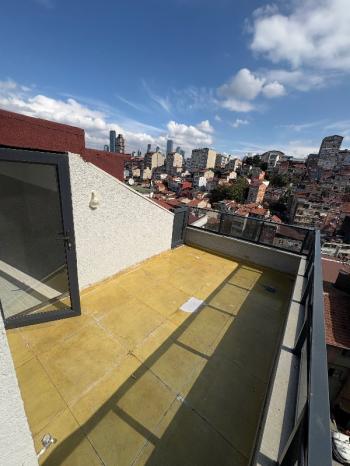 DUBLEKS otoparklı site içi YENI BINA metro metrobüs yürüme mesafesi çift kat girişli