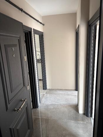 DUBLEKS otoparklı site içi YENI BINA metro metrobüs yürüme mesafesi çift kat girişli