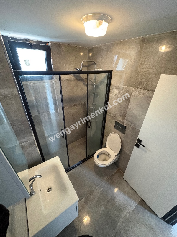 DUBLEKS otoparklı site içi YENI BINA metro metrobüs yürüme mesafesi çift kat girişli