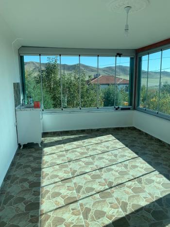 GÜVENAY - ÇORUM ŞEHİR MERKEZİNE 5 Km. OSMANCIK YOLU ÜZERİ HOBİ BAHÇESİ 