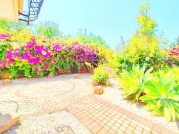 GİRNE BELLAPAİS'DE FUL EŞYALI 4+2 VİLLA 