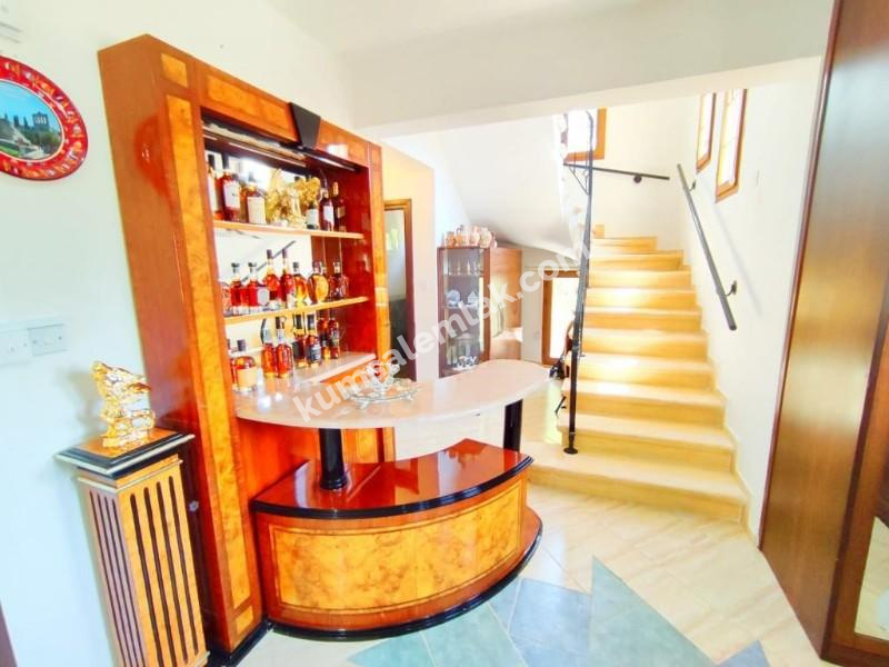 GİRNE BELLAPAİS'DE FUL EŞYALI 4+2 VİLLA 