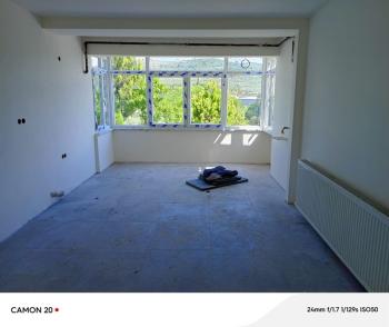 BURSA-MUDANYA ANA YOLA 1 KM MESAFEDE MUDANYA IŞIKLI YOLU 'NDA  ASFALTA CEPHE 6+1 VİLLA& KONAK