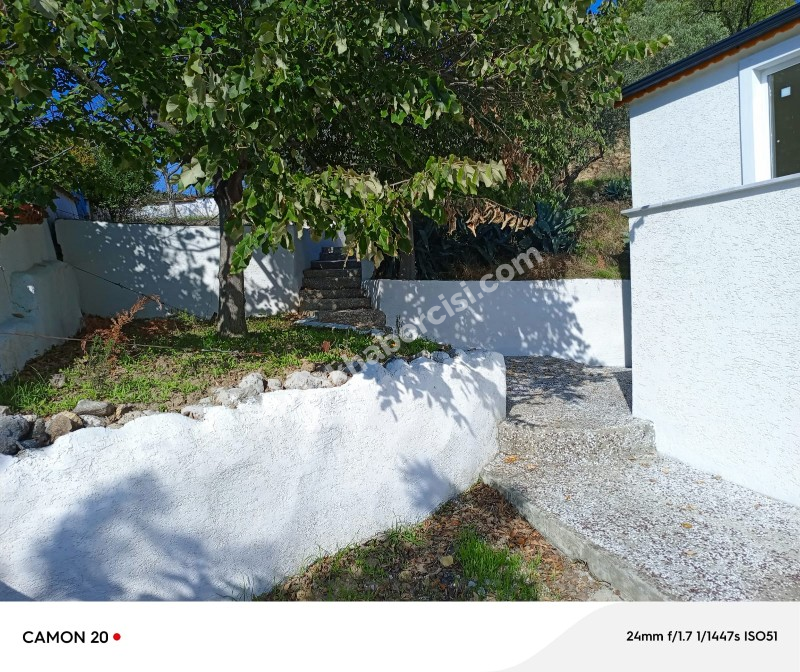 BURSA-MUDANYA ANA YOLA 1 KM MESAFEDE MUDANYA IŞIKLI YOLU 'NDA  ASFALTA CEPHE 6+1 VİLLA& KONAK