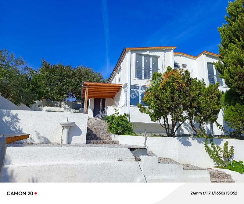 BURSA-MUDANYA ANA YOLA 1 KM MESAFEDE MUDANYA IŞIKLI YOLU 'NDA  ASFALTA CEPHE 6+1 VİLLA& KONAK