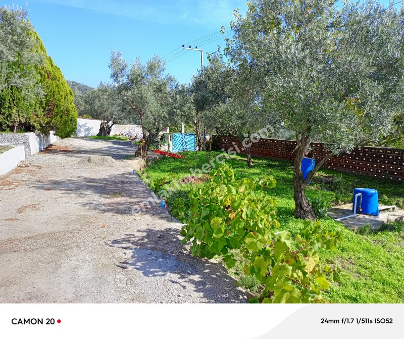 BURSA-MUDANYA ANA YOLA 1 KM MESAFEDE MUDANYA IŞIKLI YOLU 'NDA  ASFALTA CEPHE 6+1 VİLLA& KONAK