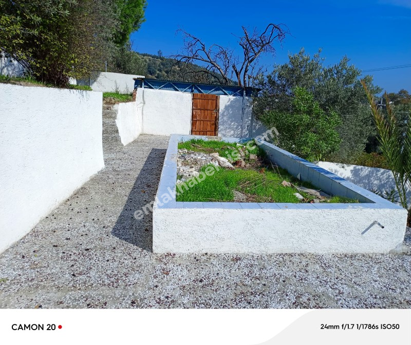 BURSA-MUDANYA ANA YOLA 1 KM MESAFEDE MUDANYA IŞIKLI YOLU 'NDA  ASFALTA CEPHE 6+1 VİLLA& KONAK