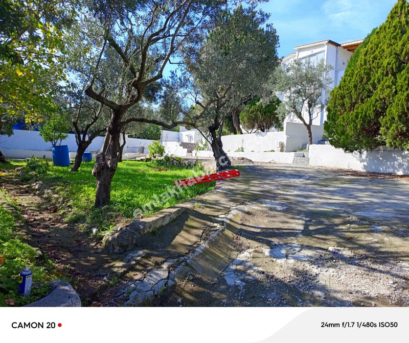 BURSA-MUDANYA ANA YOLA 1 KM MESAFEDE MUDANYA IŞIKLI YOLU 'NDA  ASFALTA CEPHE 6+1 VİLLA& KONAK