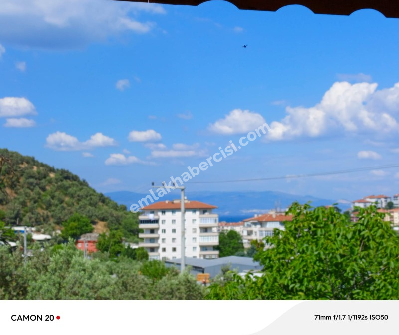 BURSA-MUDANYA ANA YOLA 1 KM MESAFEDE MUDANYA IŞIKLI YOLU 'NDA  ASFALTA CEPHE 6+1 VİLLA& KONAK