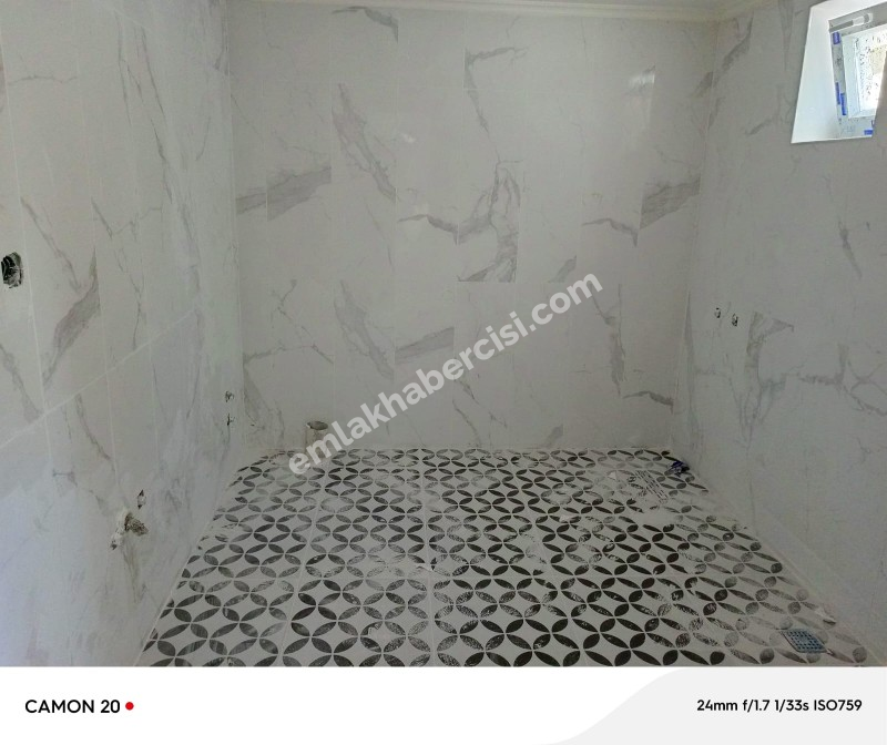 BURSA-MUDANYA ANA YOLA 1 KM MESAFEDE MUDANYA IŞIKLI YOLU 'NDA  ASFALTA CEPHE 6+1 VİLLA& KONAK