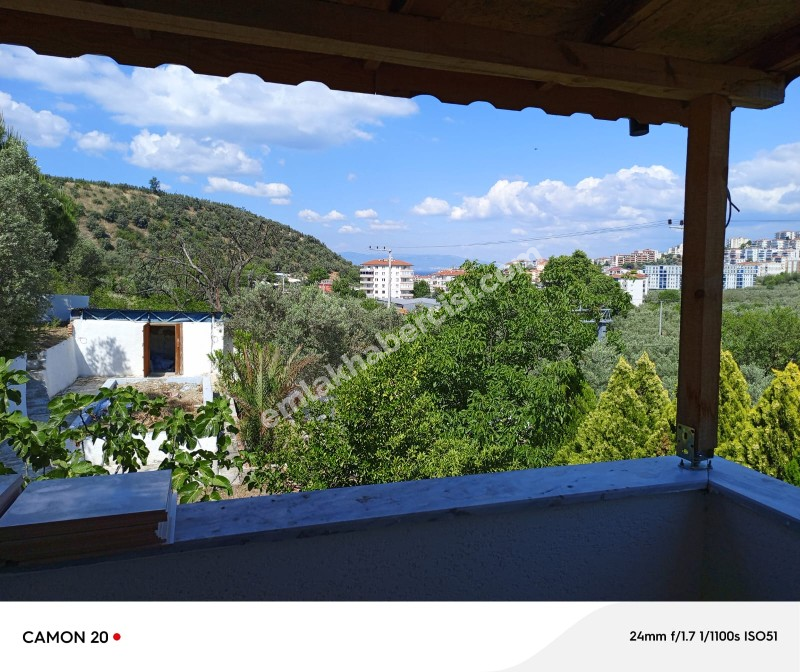 BURSA-MUDANYA ANA YOLA 1 KM MESAFEDE MUDANYA IŞIKLI YOLU 'NDA  ASFALTA CEPHE 6+1 VİLLA& KONAK