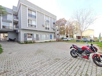 BORNOVA ÇINARLI’DA MUHTEŞEM KONUM 1+1 FIRSAT DAİRE