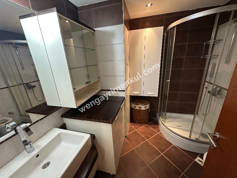 ATAŞEHİR UPHILL COURT SİTESİNDE KİRALIK EŞYALI 1+1 