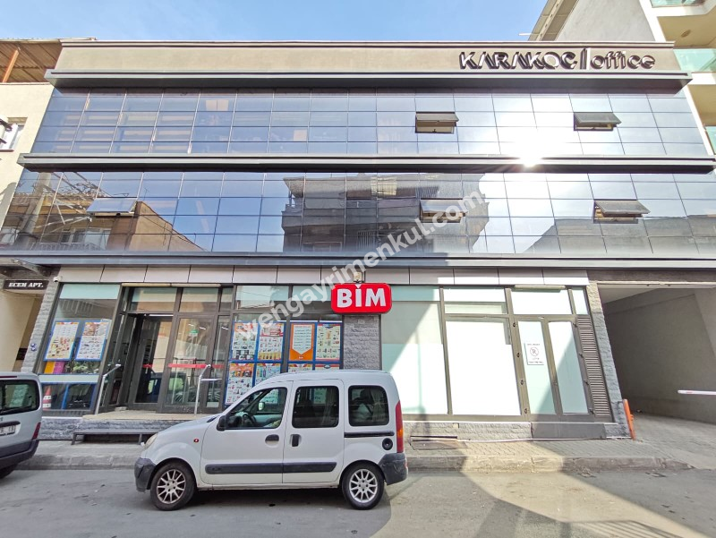 BORNOVA ÇINARLI’DA MUHTEŞEM KONUM 1+1 FIRSAT DAİRE