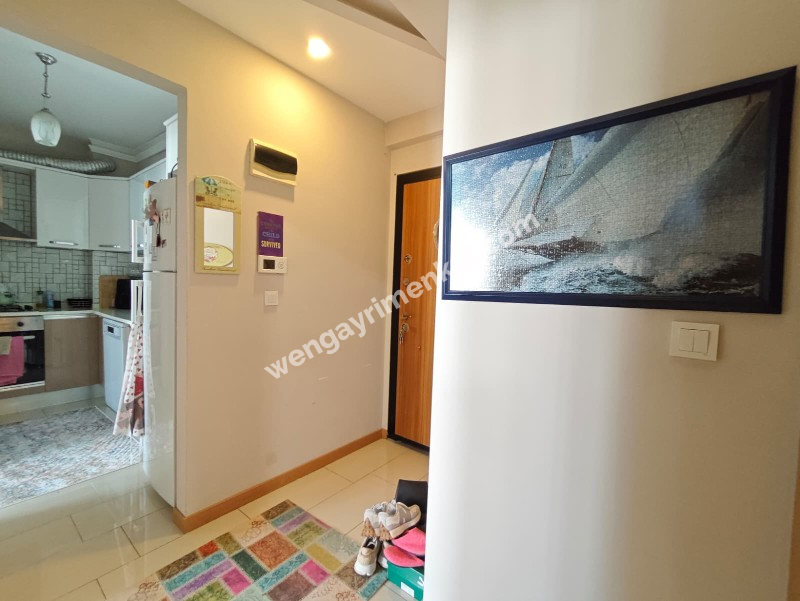 BORNOVA ÇINARLI’DA MUHTEŞEM KONUM 1+1 FIRSAT DAİRE